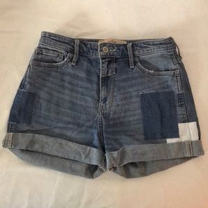 Hollister jean shorts size 3
